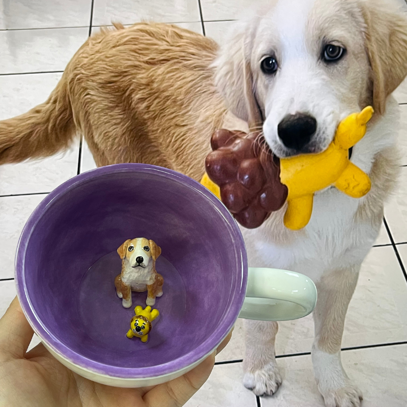 Handgefertigte individuelle Haustierfigur im Keramikbecher-Labrador