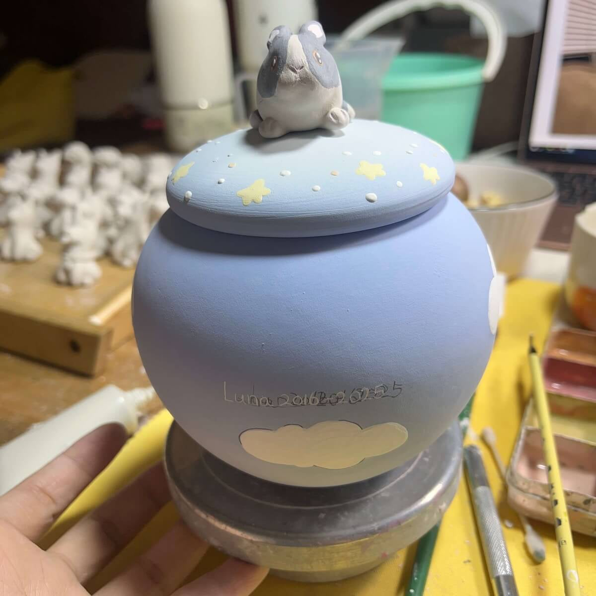 Custom Pet's Figure Ceramic Urn-Aesthetic